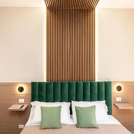 Iron Monti Coliseum *