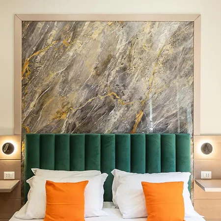 Iron Monti Coliseum Apartment Rome