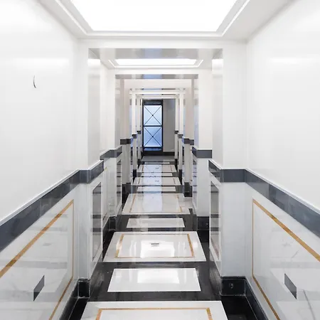 Iron Monti Coliseum Apartment