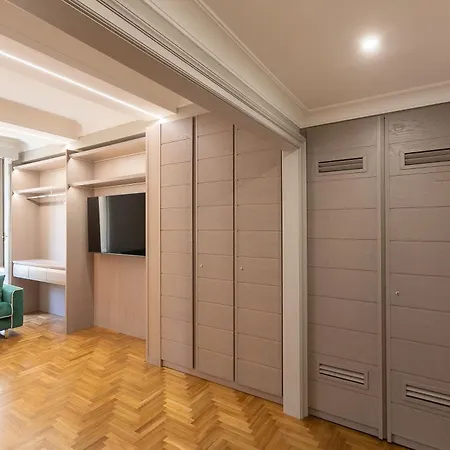 Iron Monti Coliseum Apartament